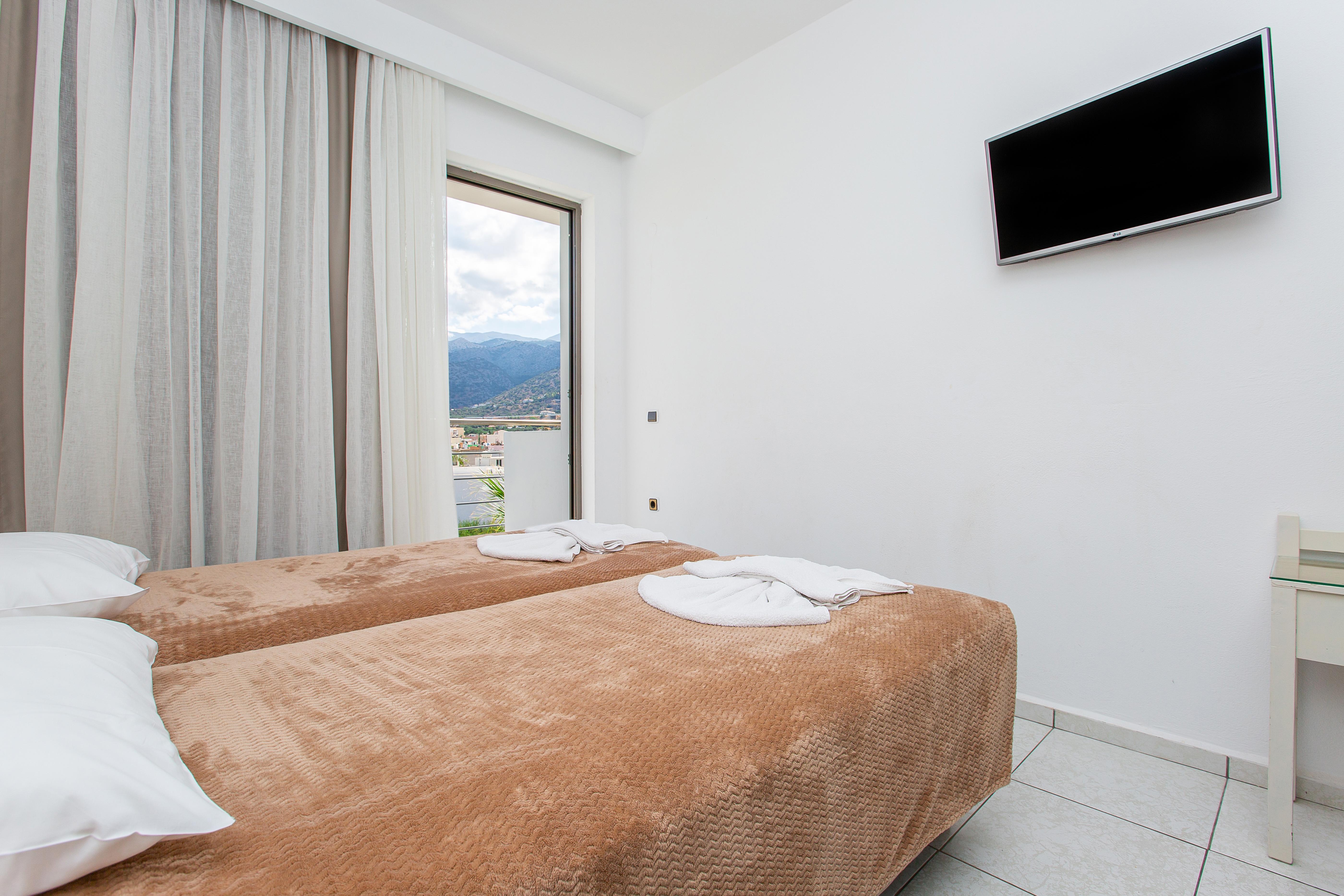 Hermes Hotel Malia Экстерьер фото