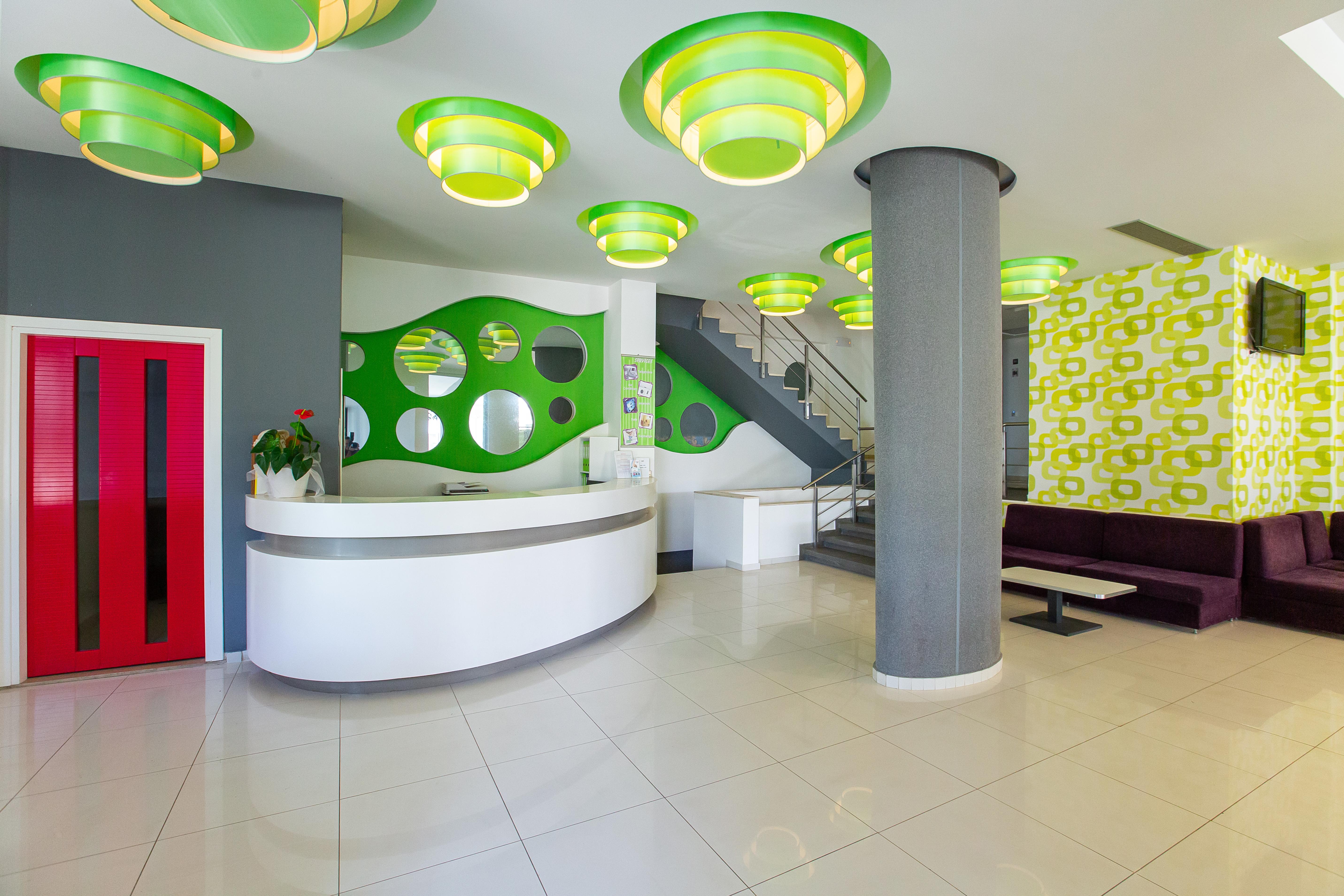 Hermes Hotel Malia Экстерьер фото
